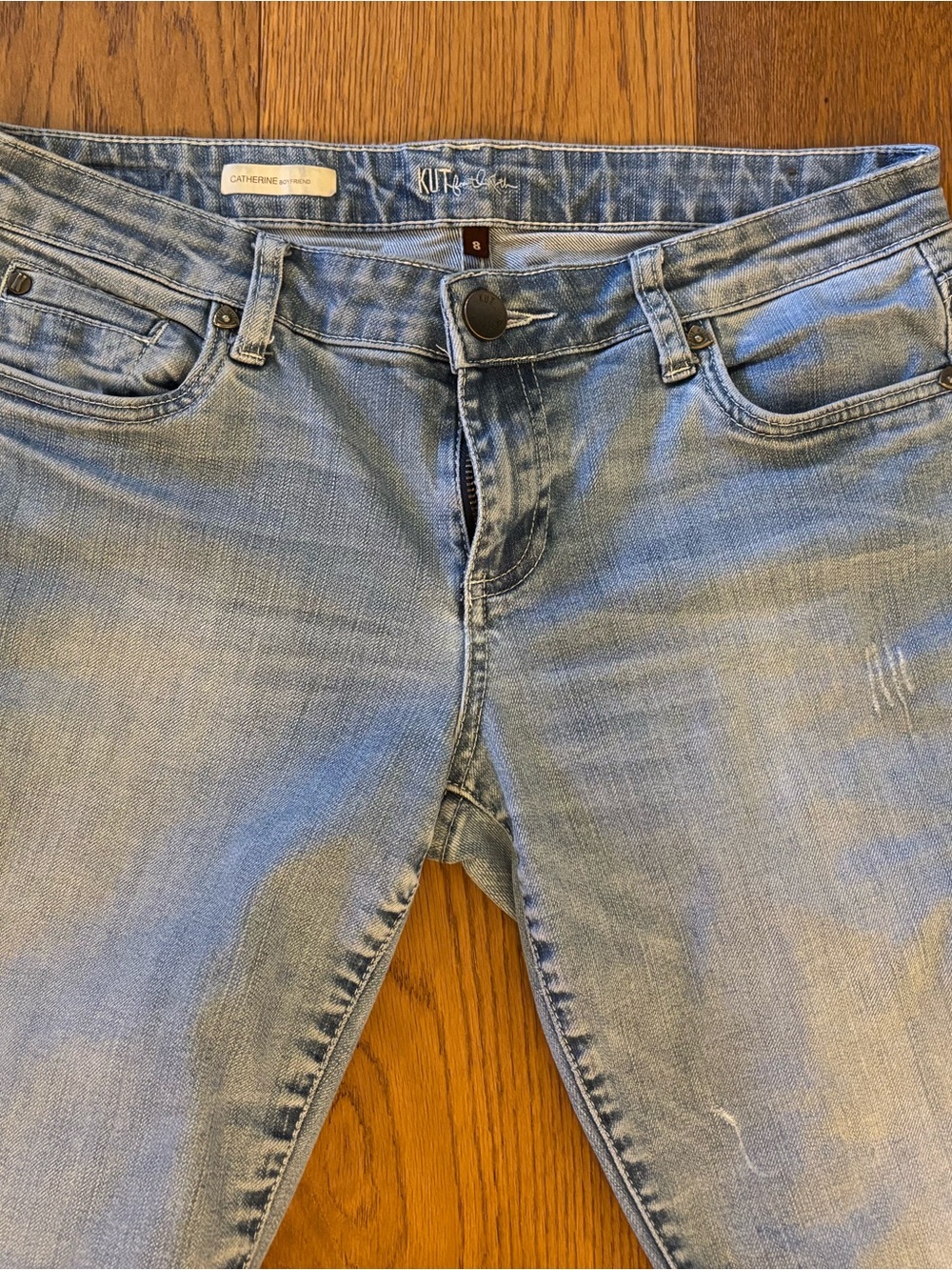 Kut From the Kloth Catherine Boyfriend Mid Rise Light Wash Denim Jeans - Picture 8 of 8